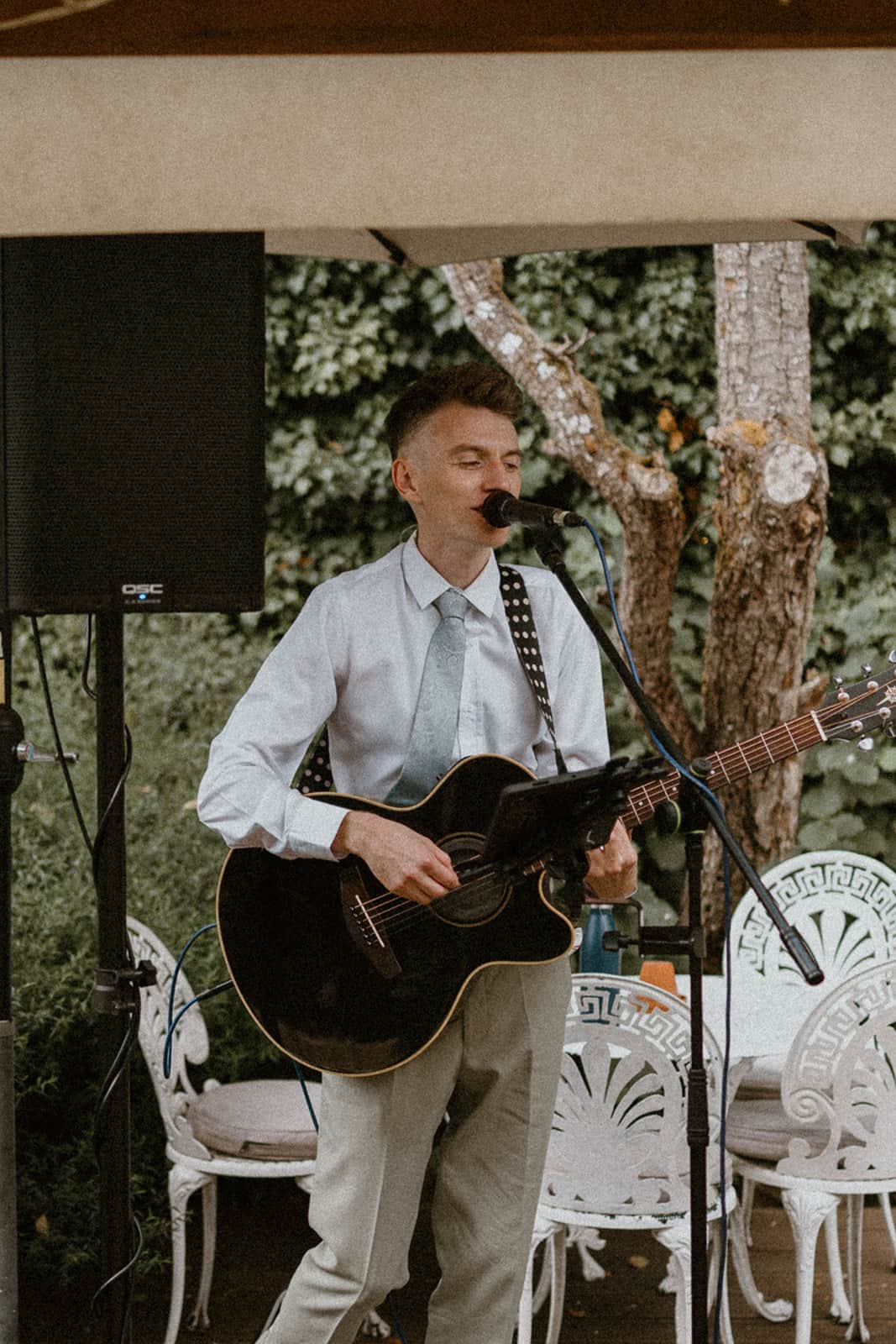 3X50 Minute Sets from Experienced Wedding Singer (100-200 Miles from Uxbridge)
